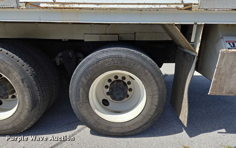 image for item ED2155 2009 Freightliner Business Class M2 digger derrick truck