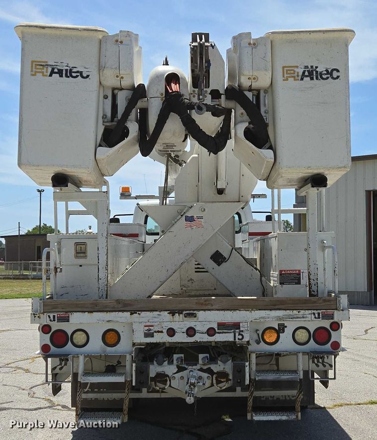 image for item ED2156 2011 Freightliner Business Class M2 bucket truck