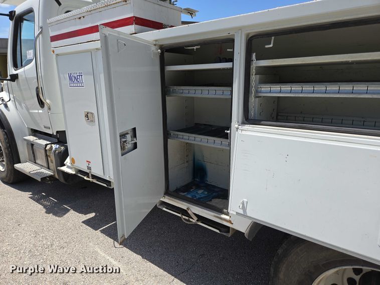 image for item ED2156 2011 Freightliner Business Class M2 bucket truck