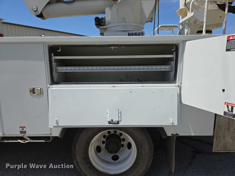 image for item ED2156 2011 Freightliner Business Class M2 bucket truck