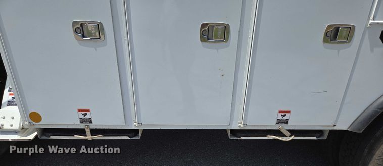 image for item ED2156 2011 Freightliner Business Class M2 bucket truck