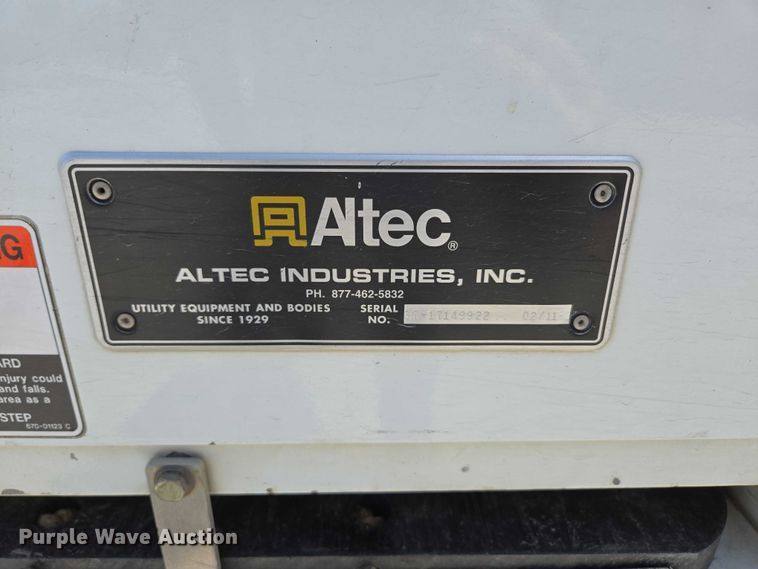 image for item ED2156 2011 Freightliner Business Class M2 bucket truck