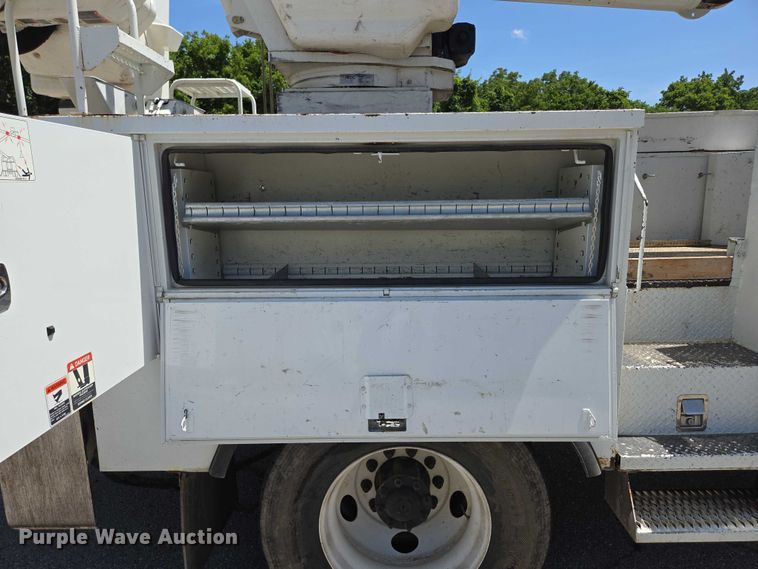 image for item ED2156 2011 Freightliner Business Class M2 bucket truck