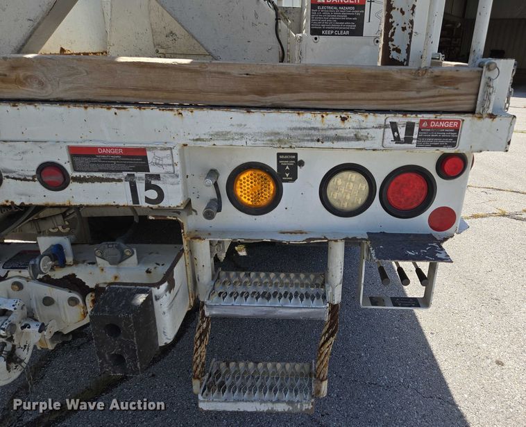 image for item ED2156 2011 Freightliner Business Class M2 bucket truck