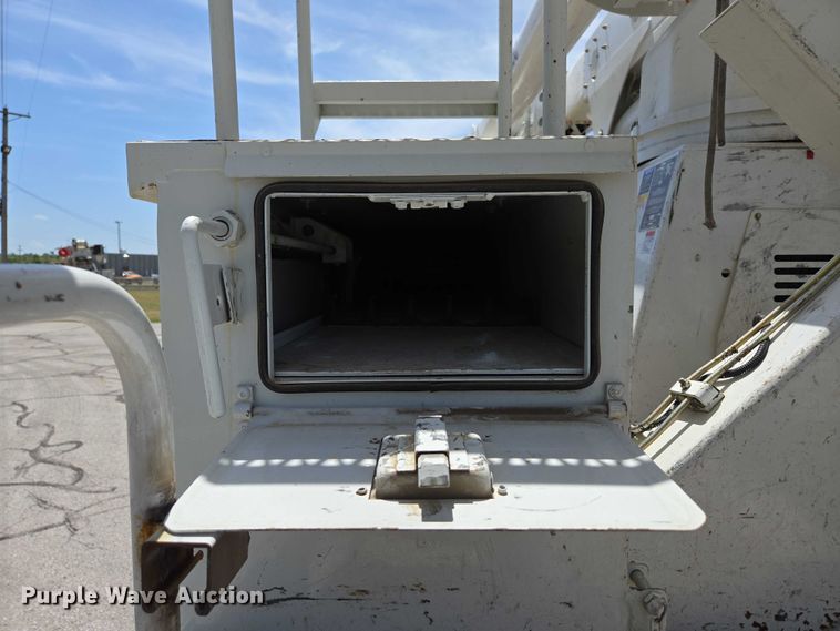 image for item ED2156 2011 Freightliner Business Class M2 bucket truck