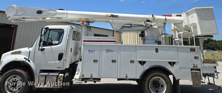 image for item ED2156 2011 Freightliner Business Class M2 bucket truck