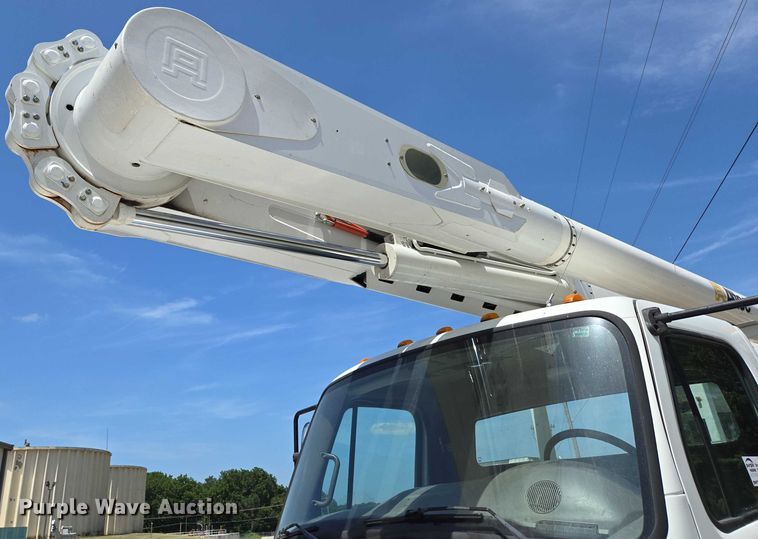 image for item ED2156 2011 Freightliner Business Class M2 bucket truck