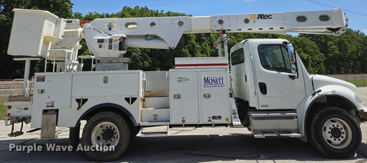 image for item ED2156 2011 Freightliner Business Class M2 bucket truck
