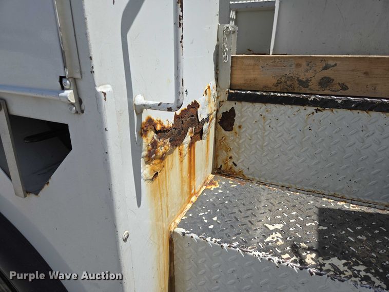 image for item ED2156 2011 Freightliner Business Class M2 bucket truck