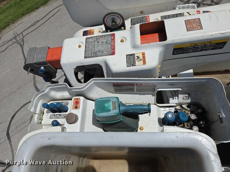 image for item ED2156 2011 Freightliner Business Class M2 bucket truck