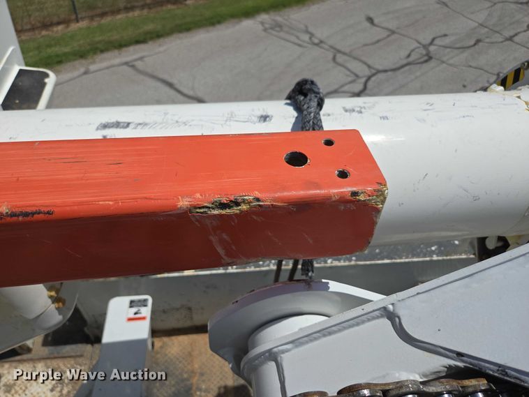 image for item ED2156 2011 Freightliner Business Class M2 bucket truck