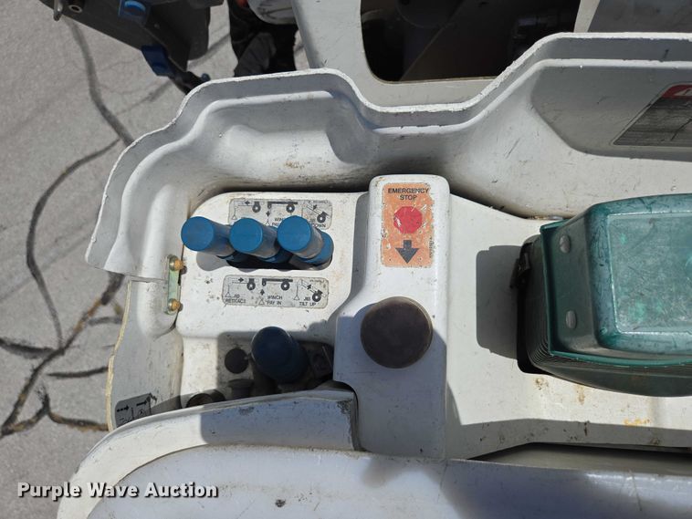 image for item ED2156 2011 Freightliner Business Class M2 bucket truck