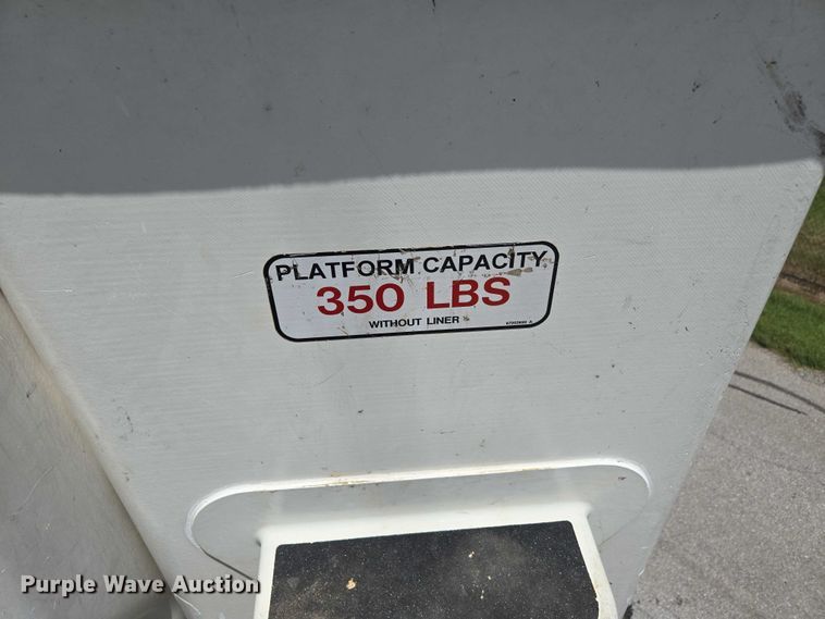 image for item ED2156 2011 Freightliner Business Class M2 bucket truck