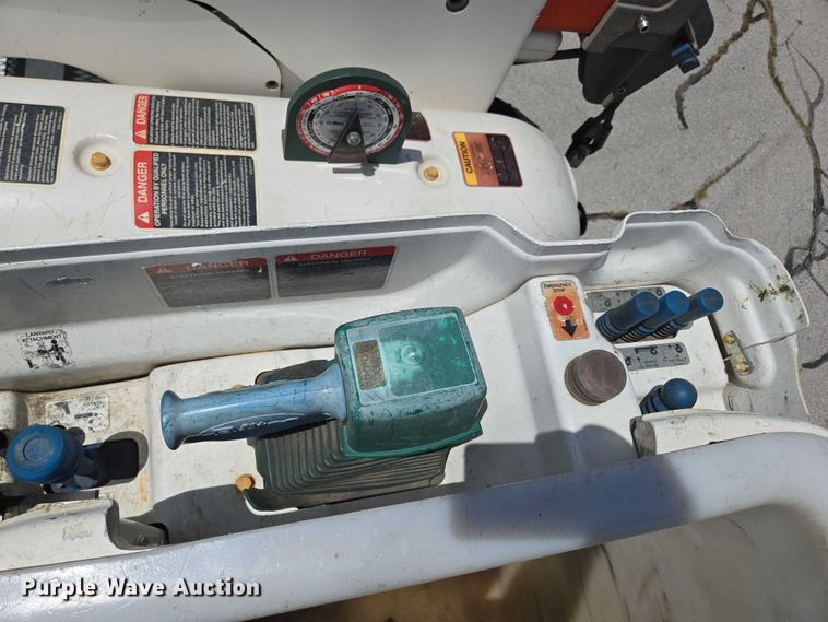 image for item ED2156 2011 Freightliner Business Class M2 bucket truck