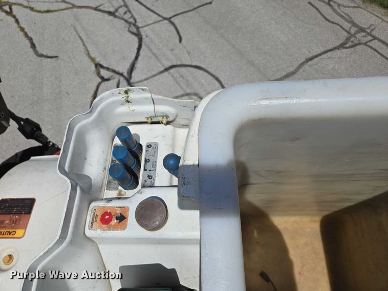 image for item ED2156 2011 Freightliner Business Class M2 bucket truck