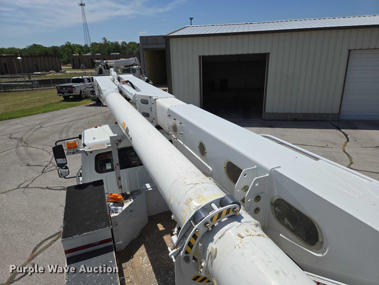 image for item ED2156 2011 Freightliner Business Class M2 bucket truck