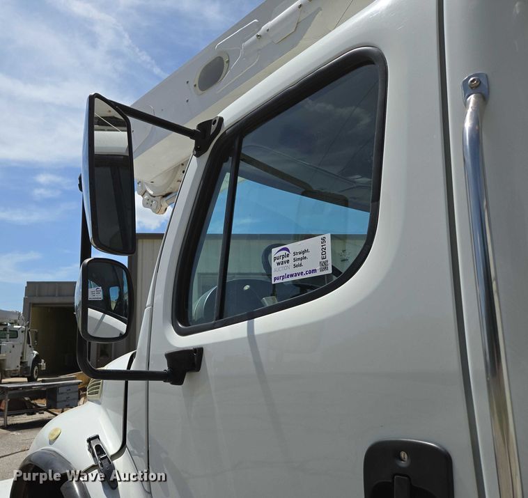 image for item ED2156 2011 Freightliner Business Class M2 bucket truck