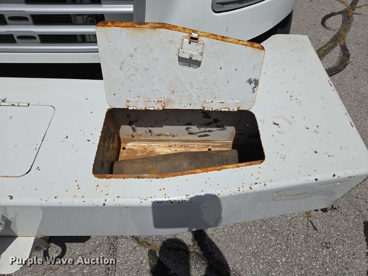 image for item ED2156 2011 Freightliner Business Class M2 bucket truck