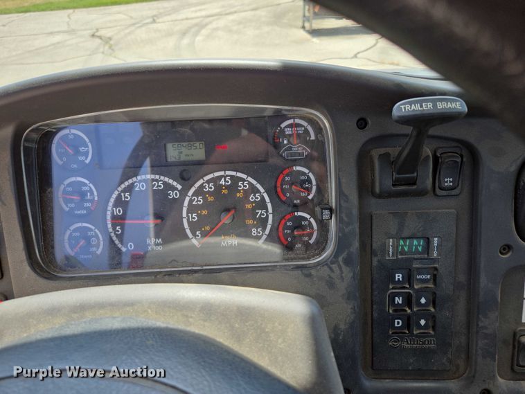 image for item ED2156 2011 Freightliner Business Class M2 bucket truck