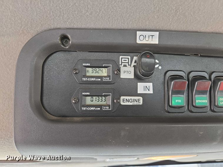 image for item ED2156 2011 Freightliner Business Class M2 bucket truck