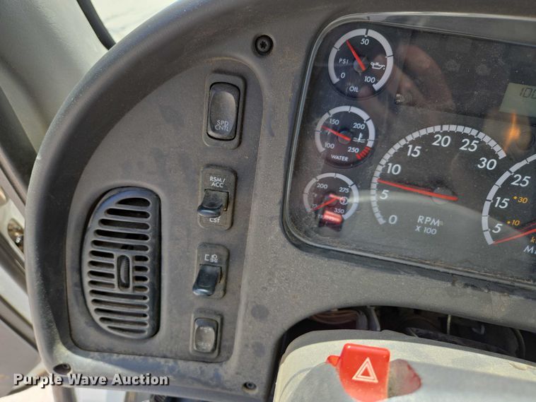 image for item ED2156 2011 Freightliner Business Class M2 bucket truck