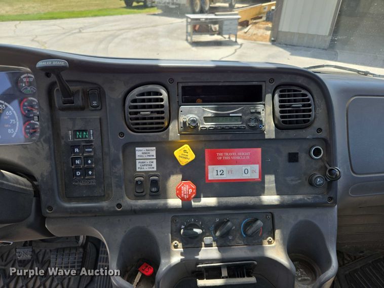 image for item ED2156 2011 Freightliner Business Class M2 bucket truck