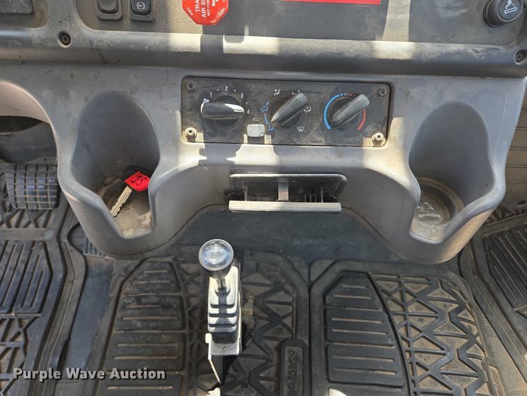 image for item ED2156 2011 Freightliner Business Class M2 bucket truck