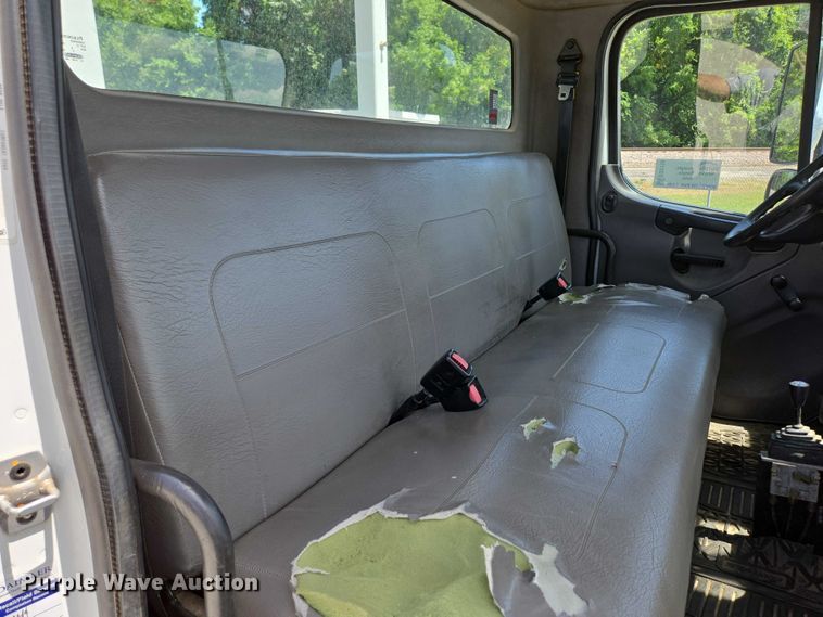 image for item ED2156 2011 Freightliner Business Class M2 bucket truck