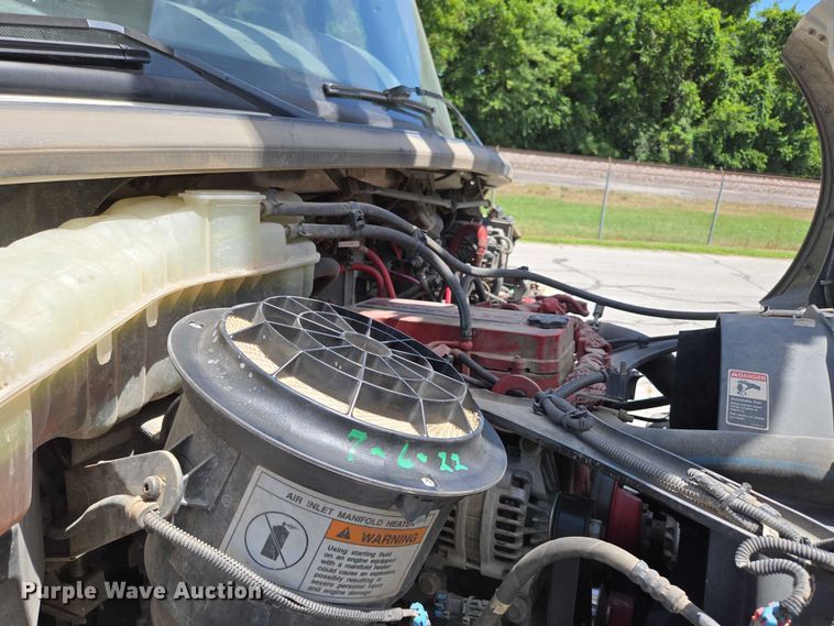 image for item ED2156 2011 Freightliner Business Class M2 bucket truck