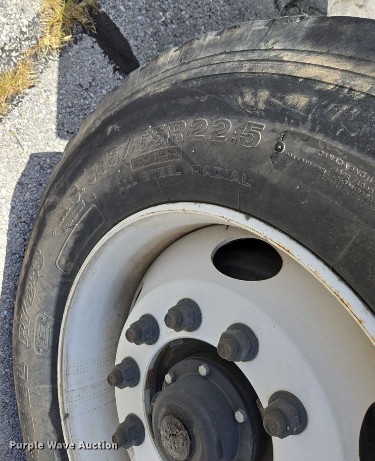 image for item ED2156 2011 Freightliner Business Class M2 bucket truck