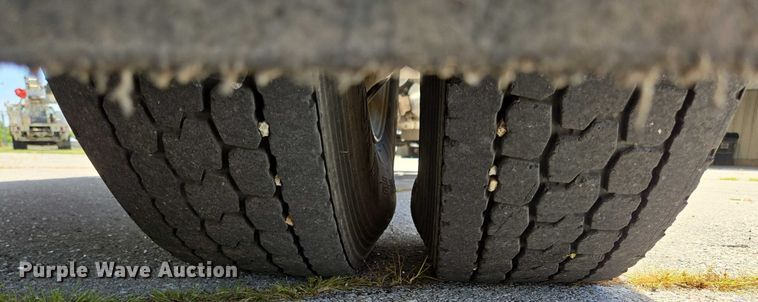 image for item ED2156 2011 Freightliner Business Class M2 bucket truck