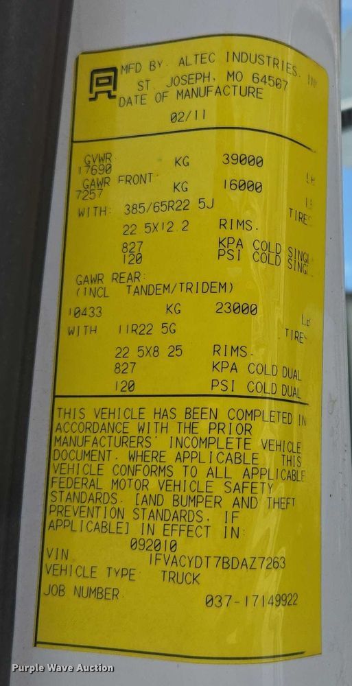 image for item ED2156 2011 Freightliner Business Class M2 bucket truck