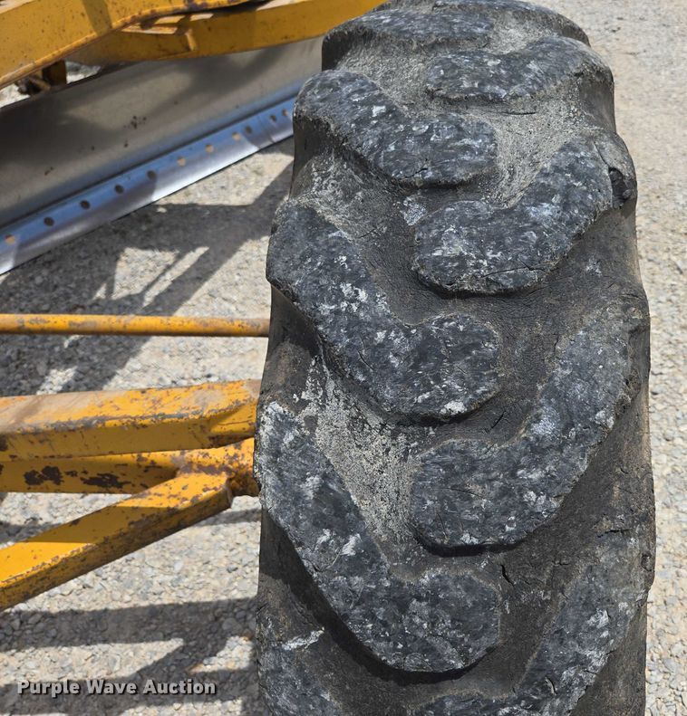 image for item ED2158 1970 Caterpillar 112F motor grader