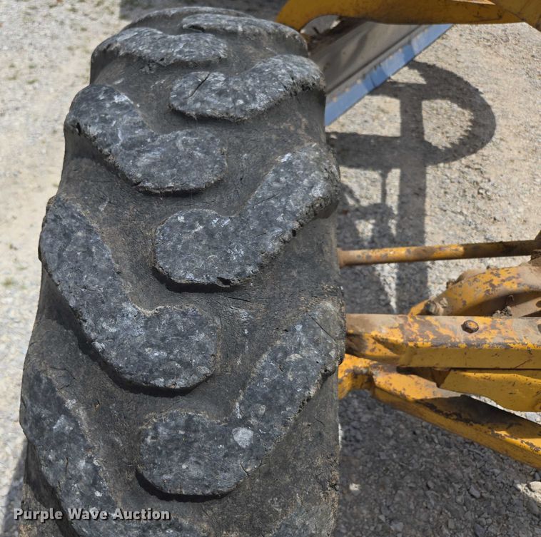 image for item ED2158 1970 Caterpillar 112F motor grader