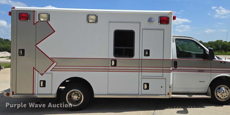 image for item ED2159 2008 Chevrolet Express ambulance