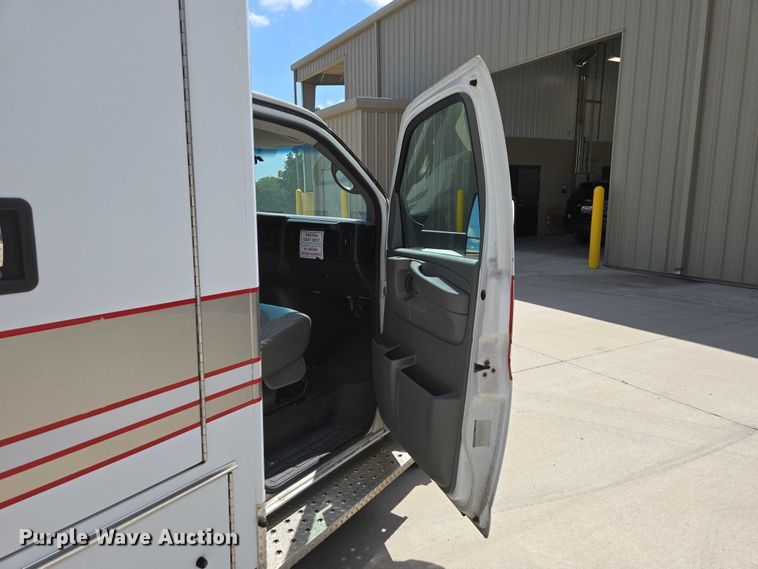 image for item ED2159 2008 Chevrolet Express ambulance