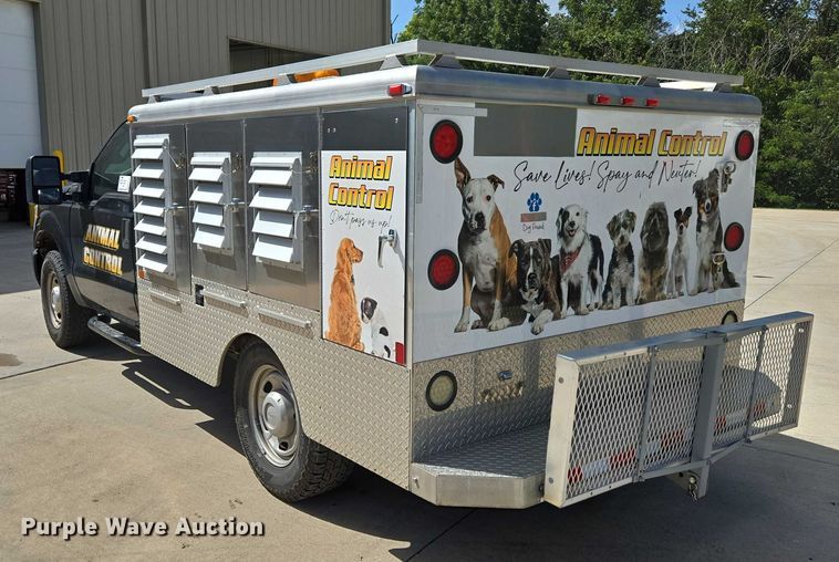 image for item ED2161 2011 Ford F250 Super Duty XL animal control pickup truck