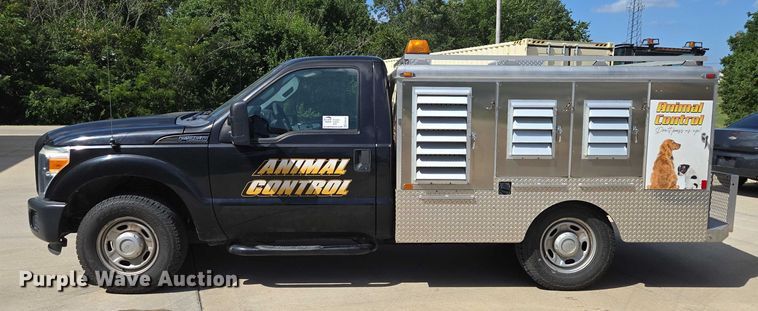 image for item ED2161 2011 Ford F250 Super Duty XL animal control pickup truck