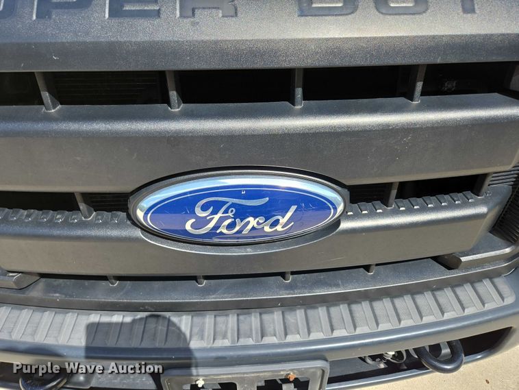 image for item ED2161 2011 Ford F250 Super Duty XL animal control pickup truck