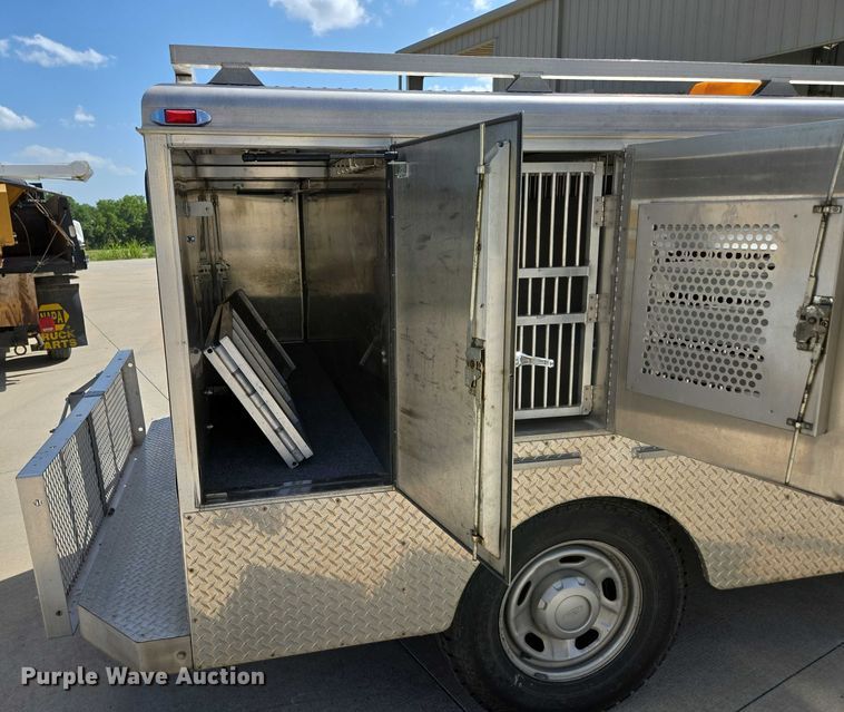 image for item ED2161 2011 Ford F250 Super Duty XL animal control pickup truck