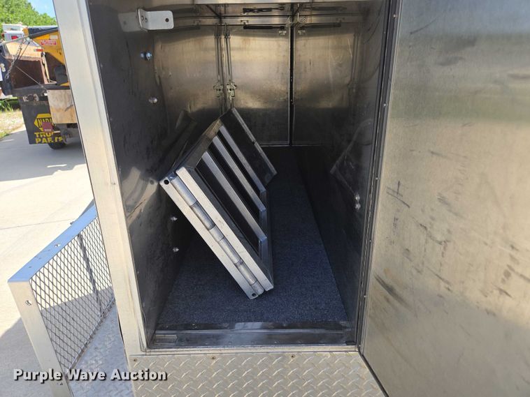 image for item ED2161 2011 Ford F250 Super Duty XL animal control pickup truck