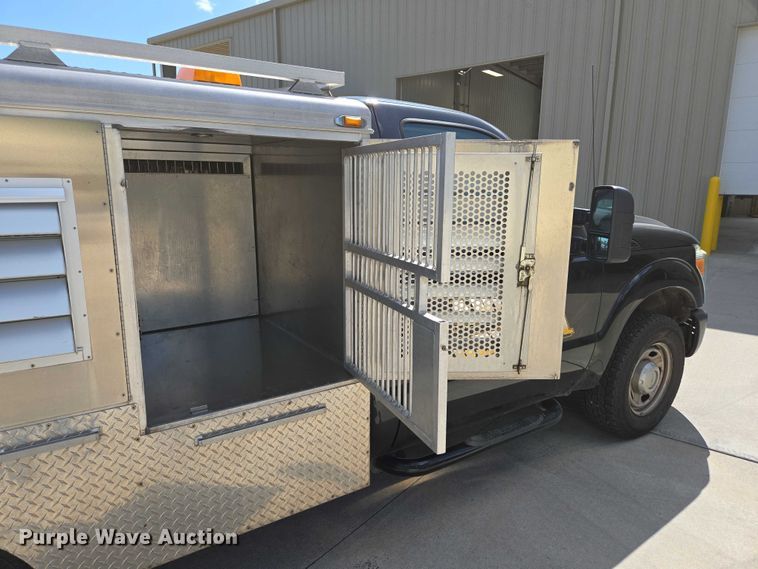 image for item ED2161 2011 Ford F250 Super Duty XL animal control pickup truck