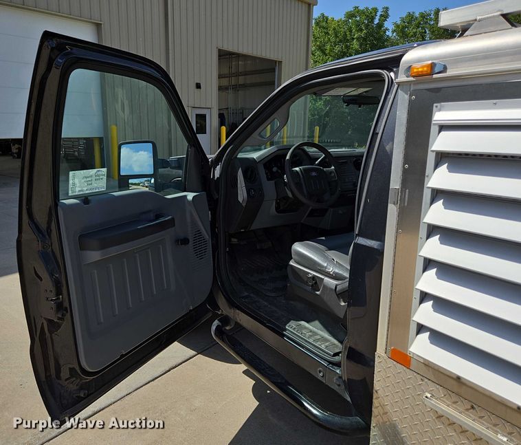 image for item ED2161 2011 Ford F250 Super Duty XL animal control pickup truck