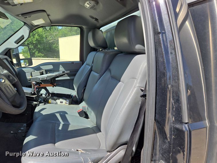 image for item ED2161 2011 Ford F250 Super Duty XL animal control pickup truck