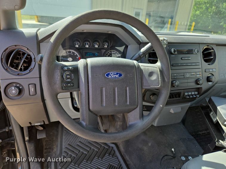 image for item ED2161 2011 Ford F250 Super Duty XL animal control pickup truck