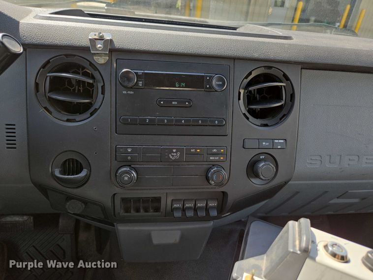 image for item ED2161 2011 Ford F250 Super Duty XL animal control pickup truck