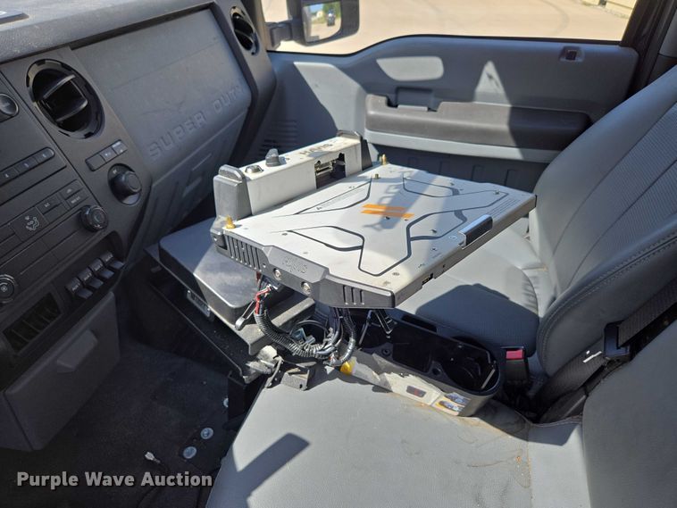 image for item ED2161 2011 Ford F250 Super Duty XL animal control pickup truck