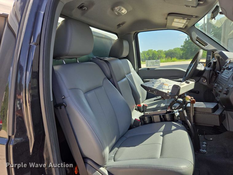 image for item ED2161 2011 Ford F250 Super Duty XL animal control pickup truck