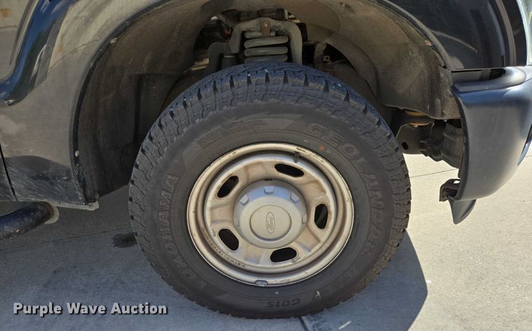 image for item ED2161 2011 Ford F250 Super Duty XL animal control pickup truck