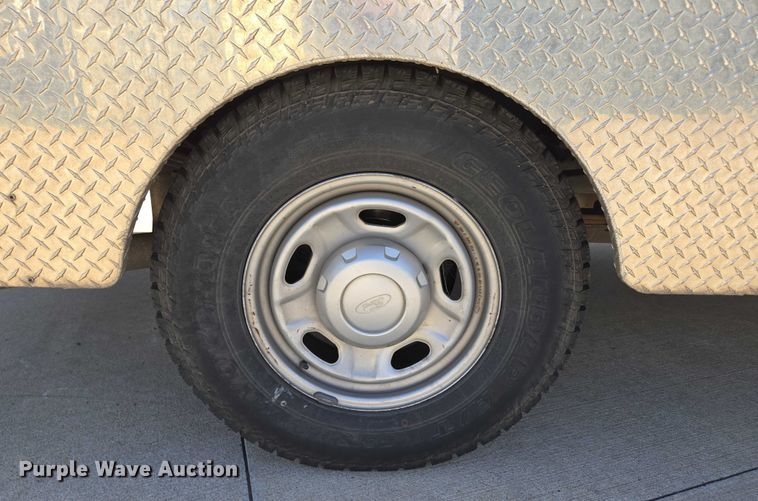 image for item ED2161 2011 Ford F250 Super Duty XL animal control pickup truck